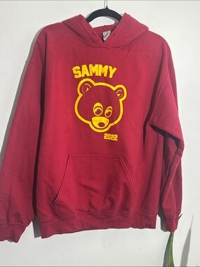 Gildan Maroon Pullover Hoodie with Yellow Bear Print